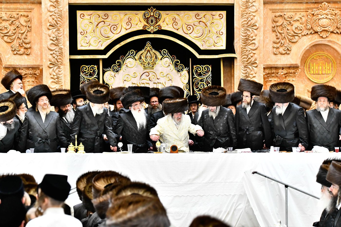 נעילת החג פסח בחצה"ק ויז'ניץ