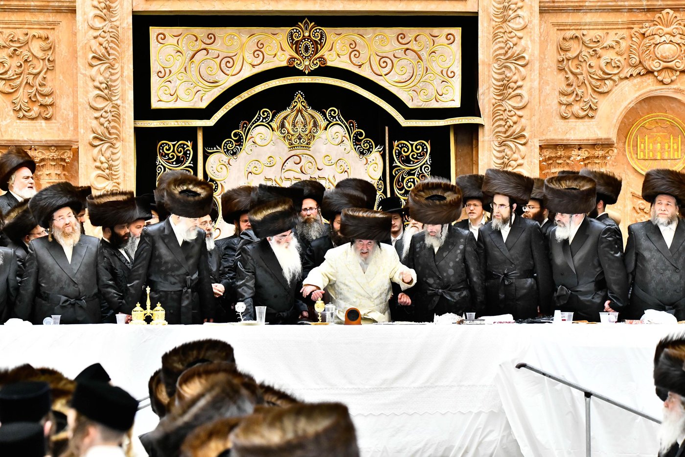 נעילת החג פסח בחצה"ק ויז'ניץ