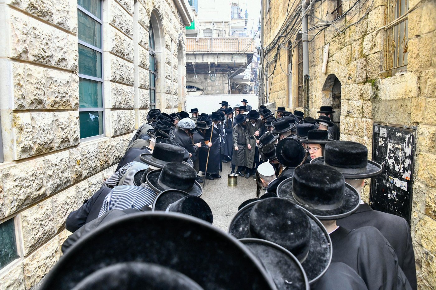 האדמו"ר מתולדות אהרן בשריפת חמץ
