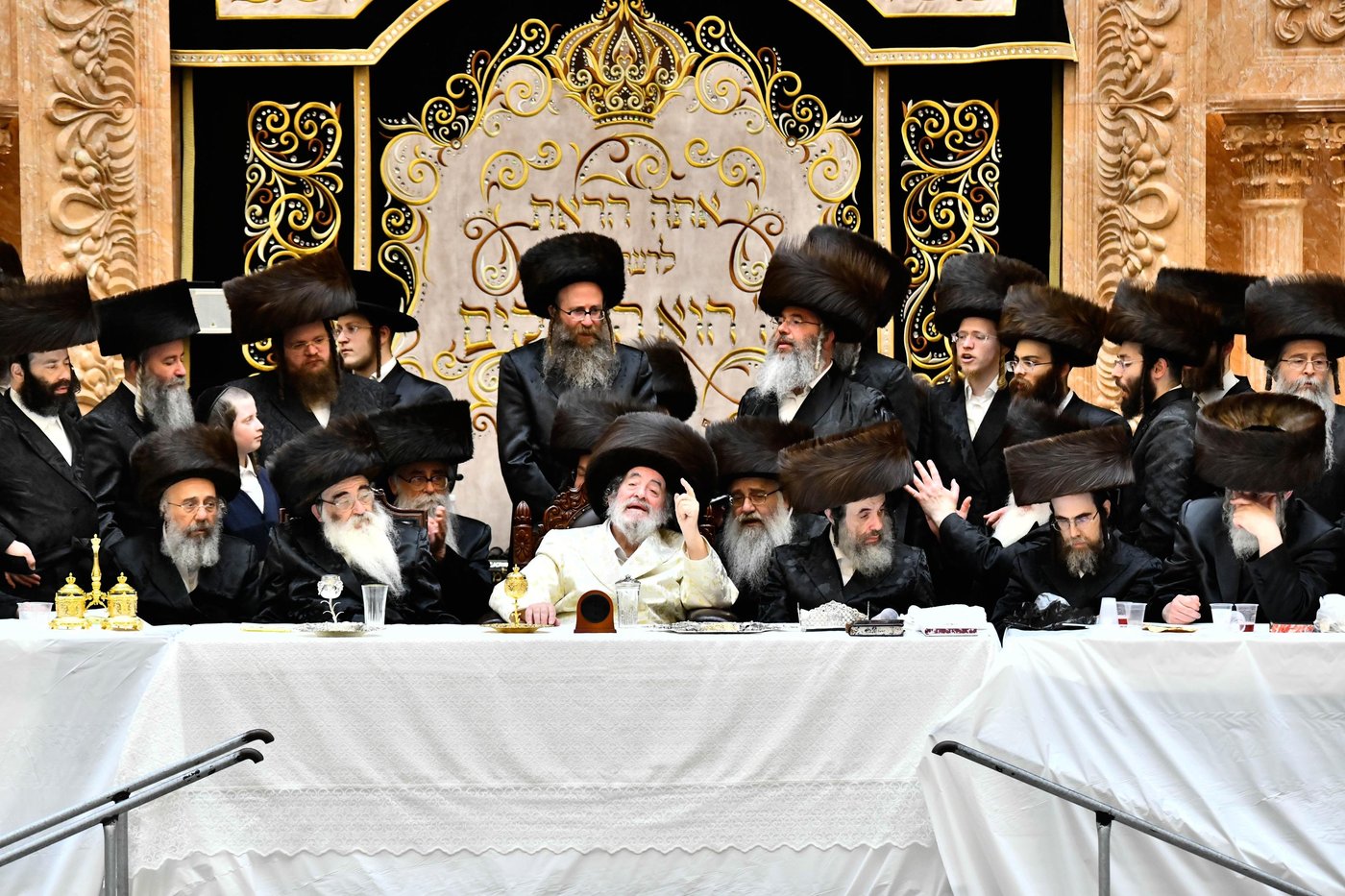 נעילת החג פסח בחצה"ק ויז'ניץ