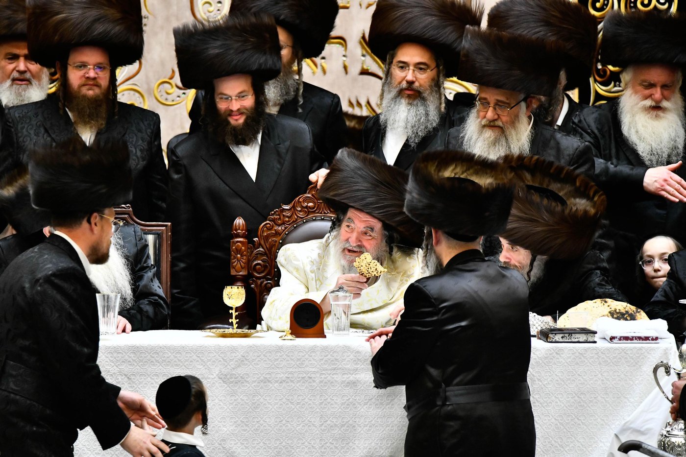 נעילת החג פסח בחצה"ק ויז'ניץ