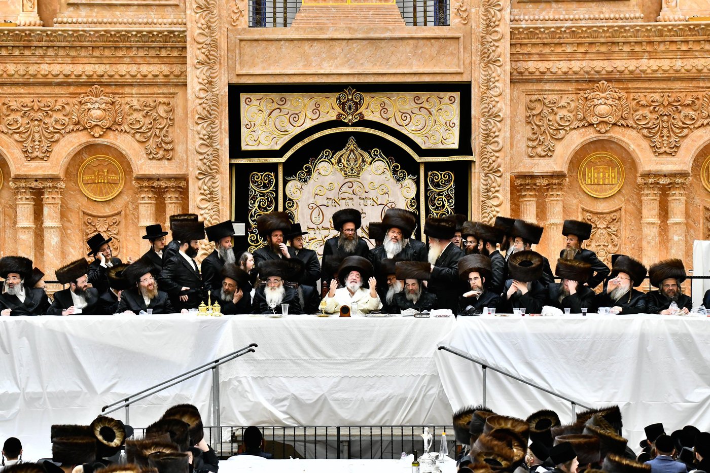 נעילת החג פסח בחצה"ק ויז'ניץ