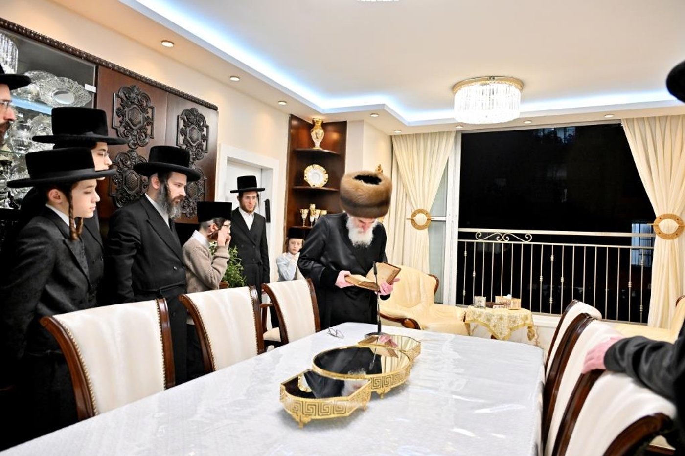 חג הפסח בחצה"ק ויזניץ