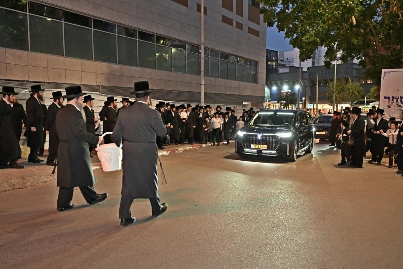 חג הפסח בחצה"ק ויזניץ