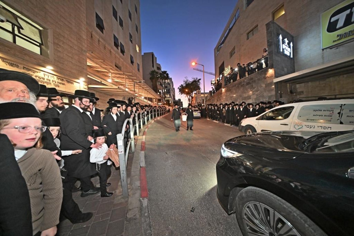 חג הפסח בחצה"ק ויזניץ