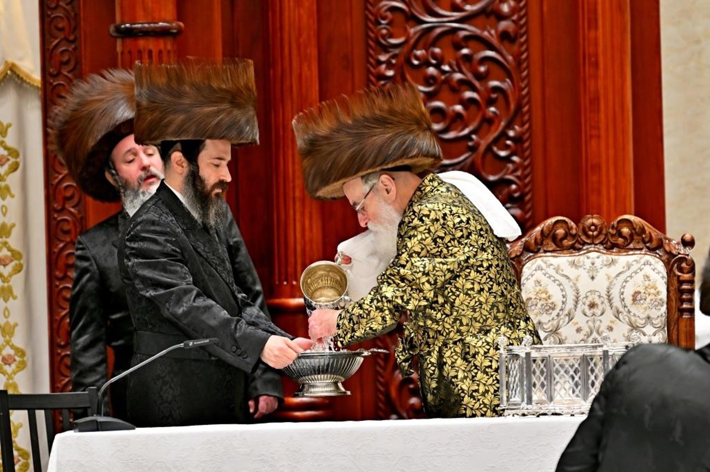 חג הפסח בחצה"ק ויזניץ