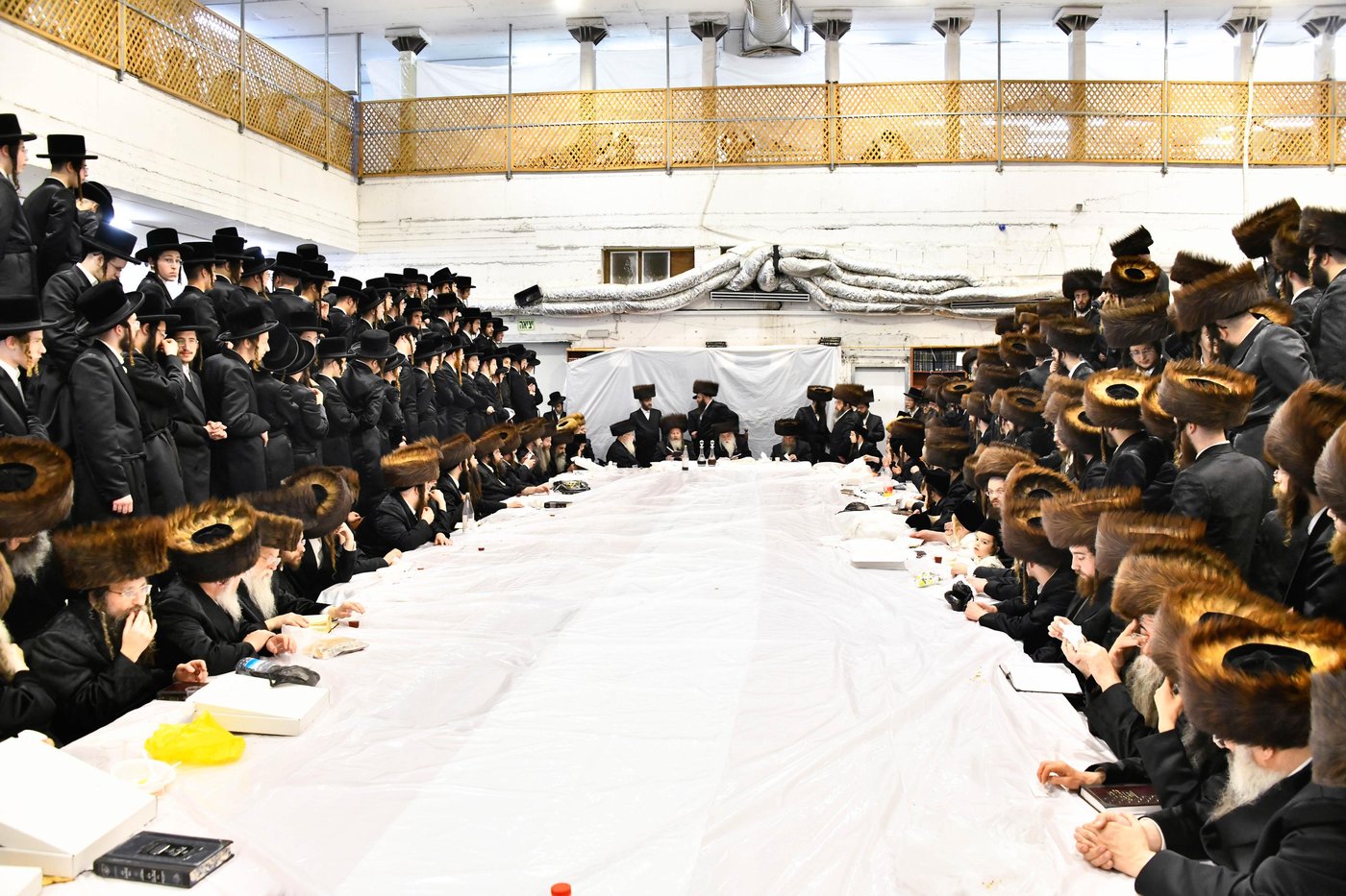 האדמו"ר ממכנובקא בעלזא בטיש נעילת החג