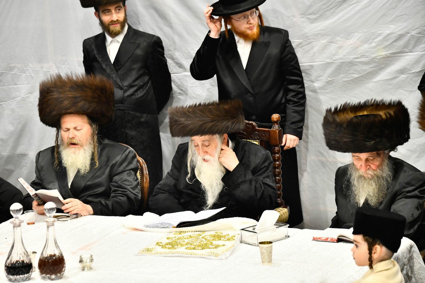 האדמו"ר ממכנובקא בעלזא בטיש נעילת החג