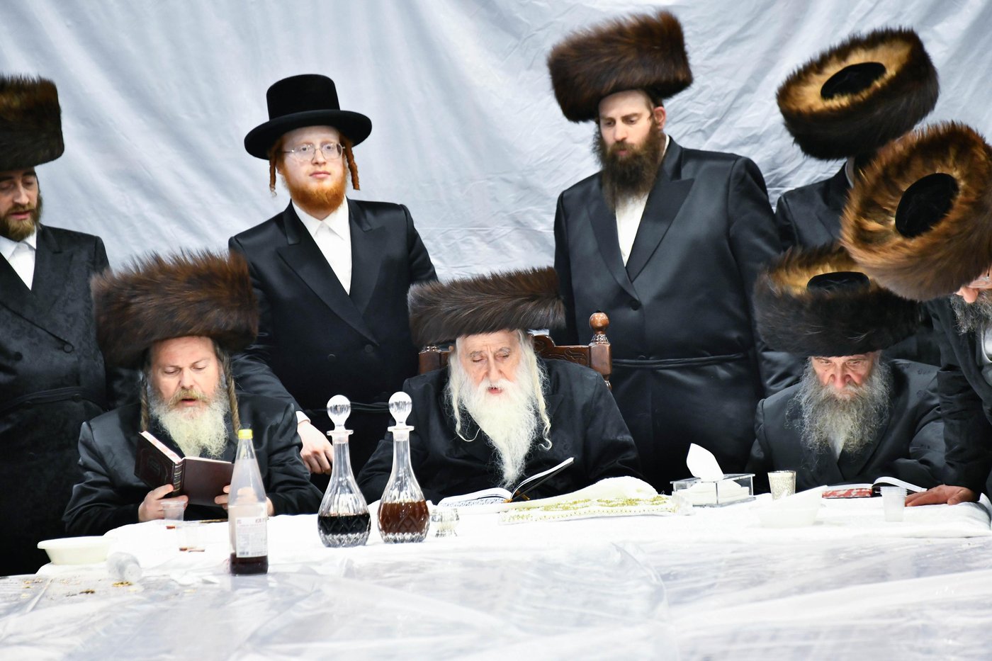 האדמו"ר ממכנובקא בעלזא בטיש נעילת החג