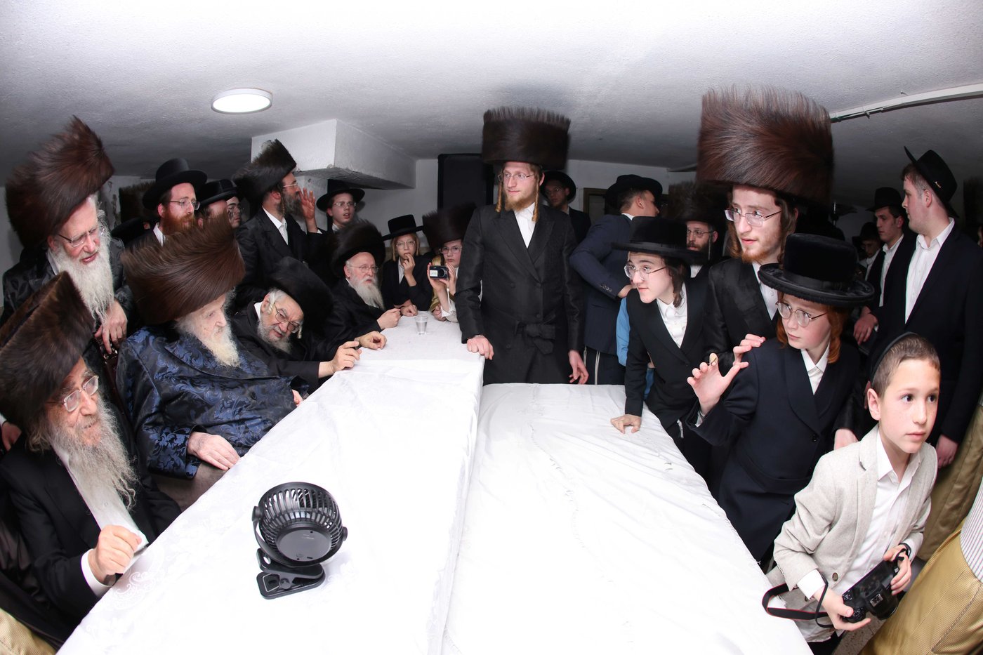 חג הפסח במעונו של הגר"מ שטרנבוך