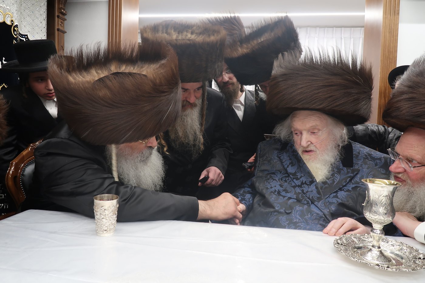 חג הפסח במעונו של הגר"מ שטרנבוך