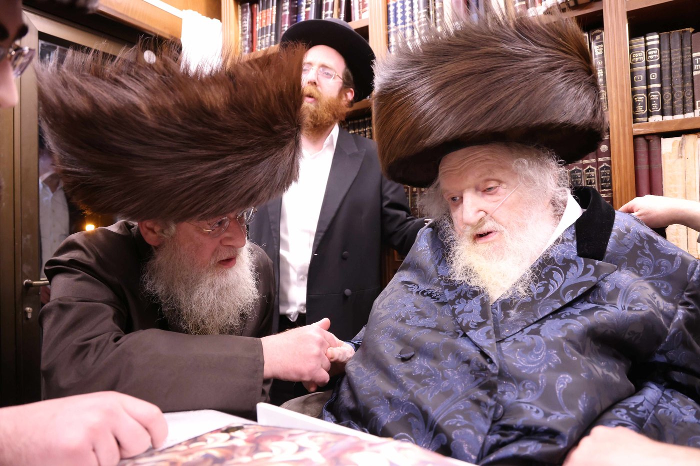 חג הפסח במעונו של הגר"מ שטרנבוך