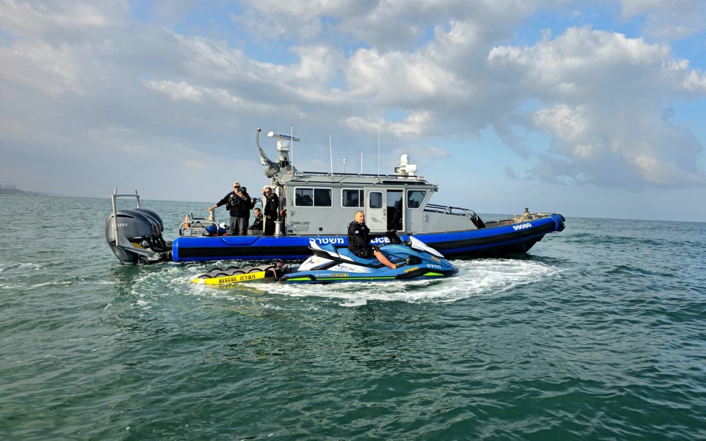 נמשכים החיפושים אחר הבחור שטבע: עשרות מחפשים בלילה, צוללנים יצטרפו בבוקר | כל הפרטים