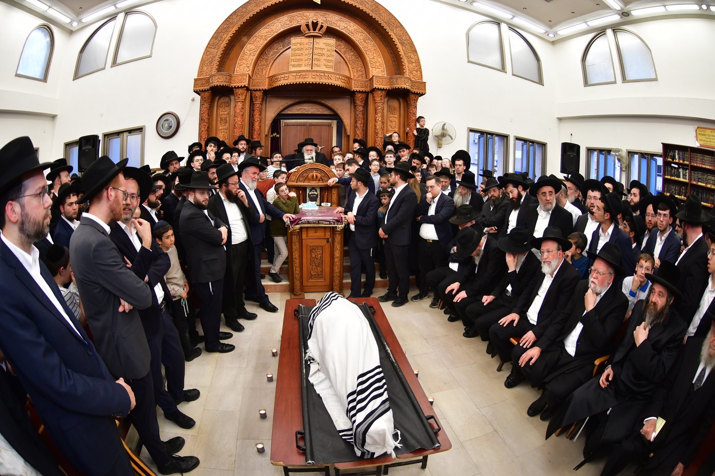 מסע הלויית הגר"א אלטמן זצ"ל