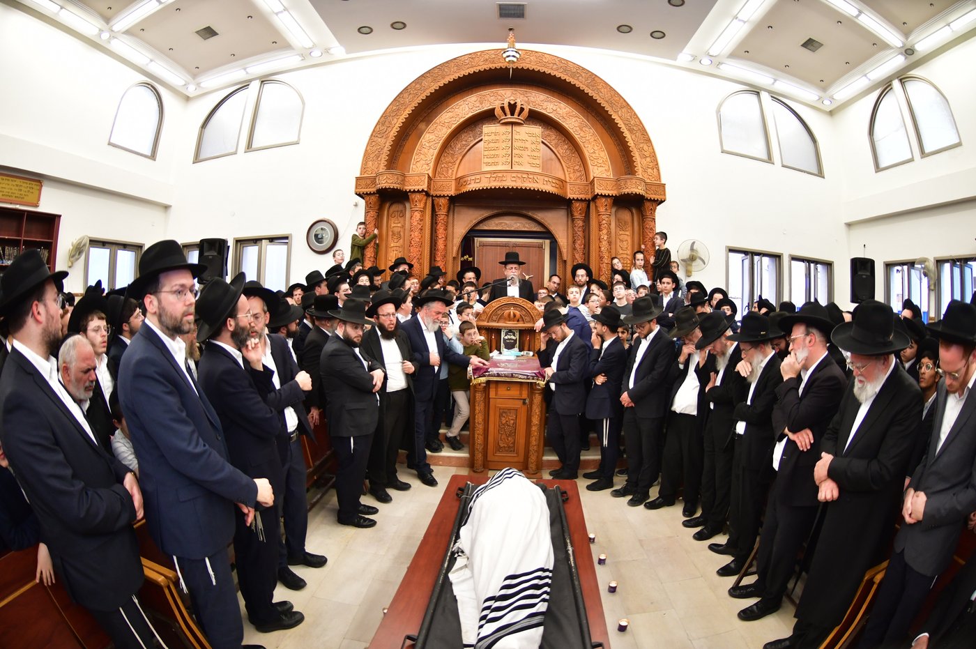 מסע הלויית הגר"א אלטמן זצ"ל