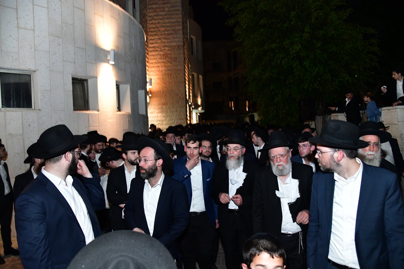 מסע הלויית הגר"א אלטמן זצ"ל