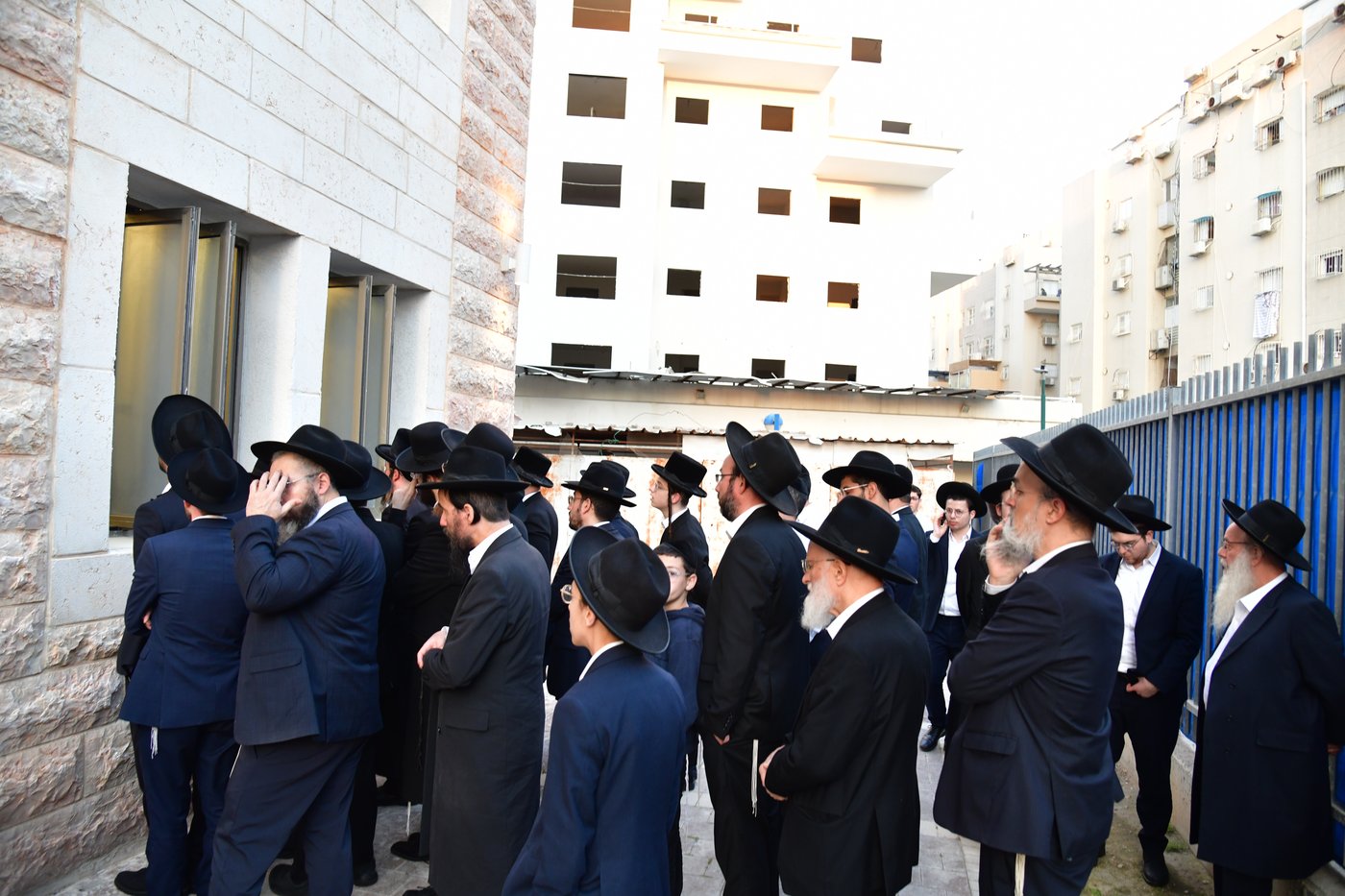 מסע הלויית הגר"א אלטמן זצ"ל