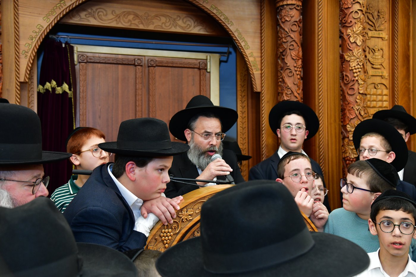 מסע הלויית הגר"א אלטמן זצ"ל