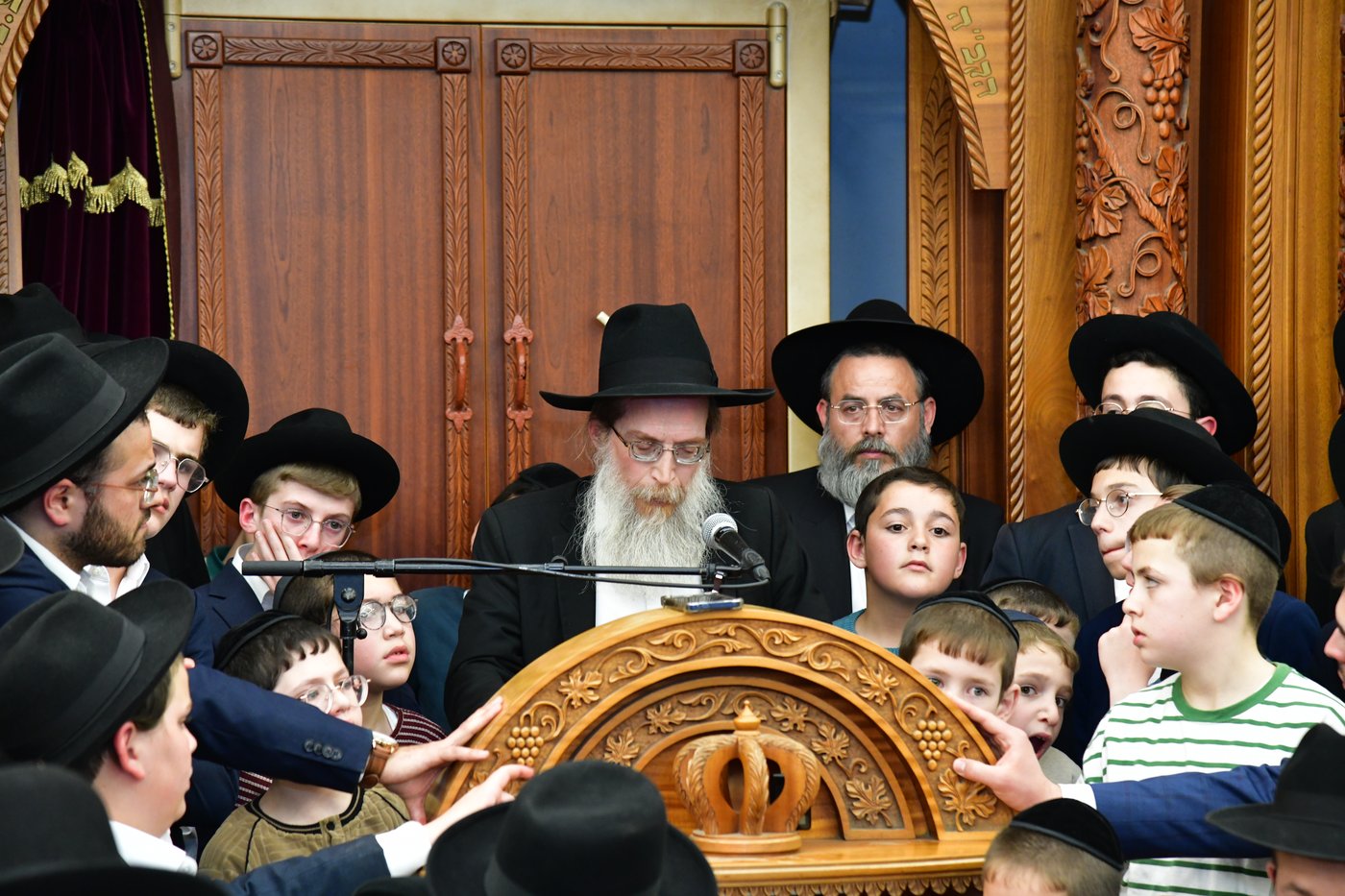 מסע הלויית הגר"א אלטמן זצ"ל