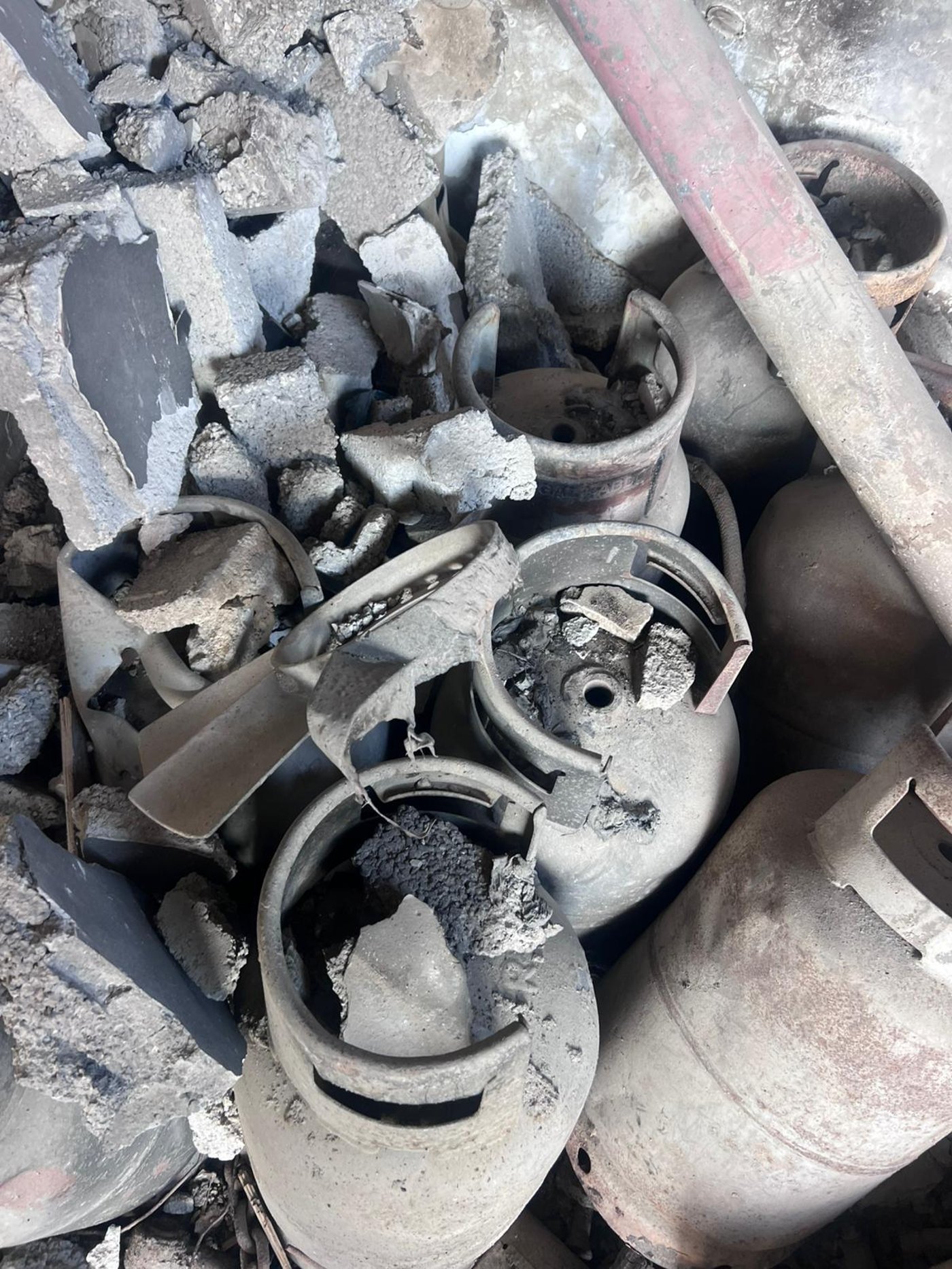 המטענים שאותרו במעבדה