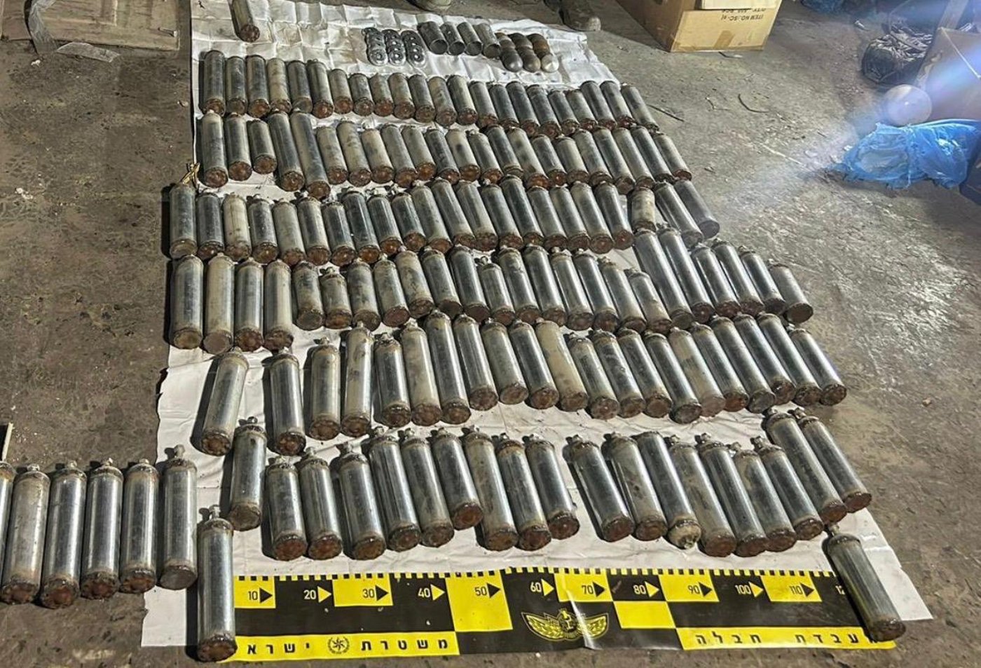 המטענים שאותרו במעבדה