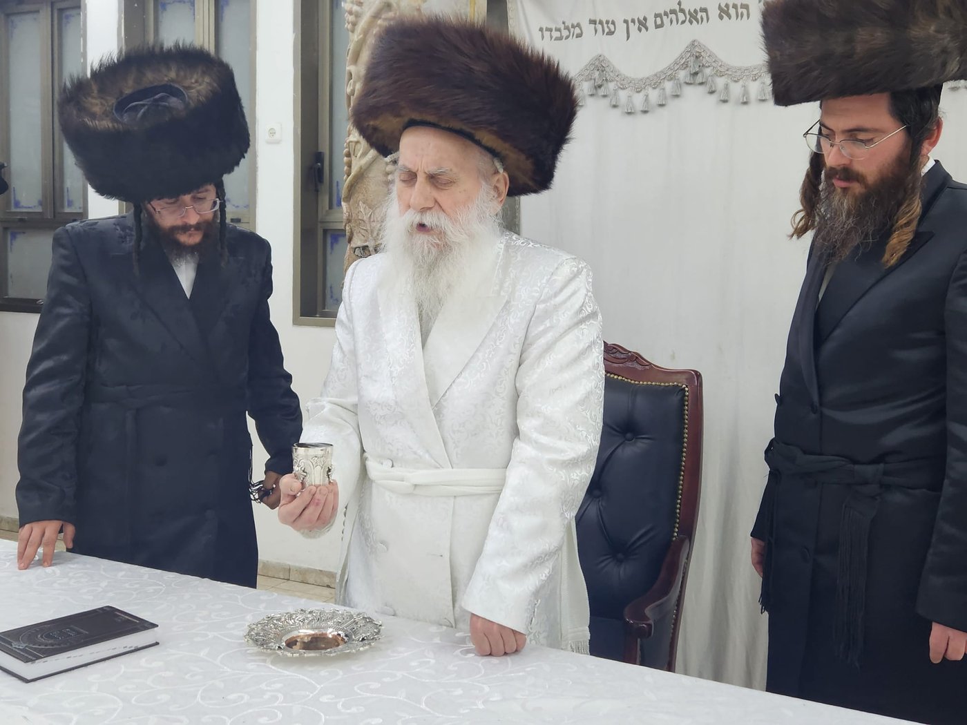 חג הפסח בחצה"ק בוטשאן