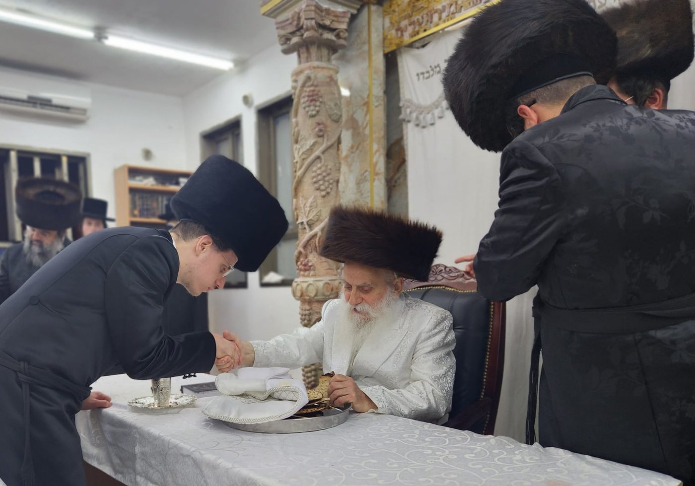 חג הפסח בחצה"ק בוטשאן