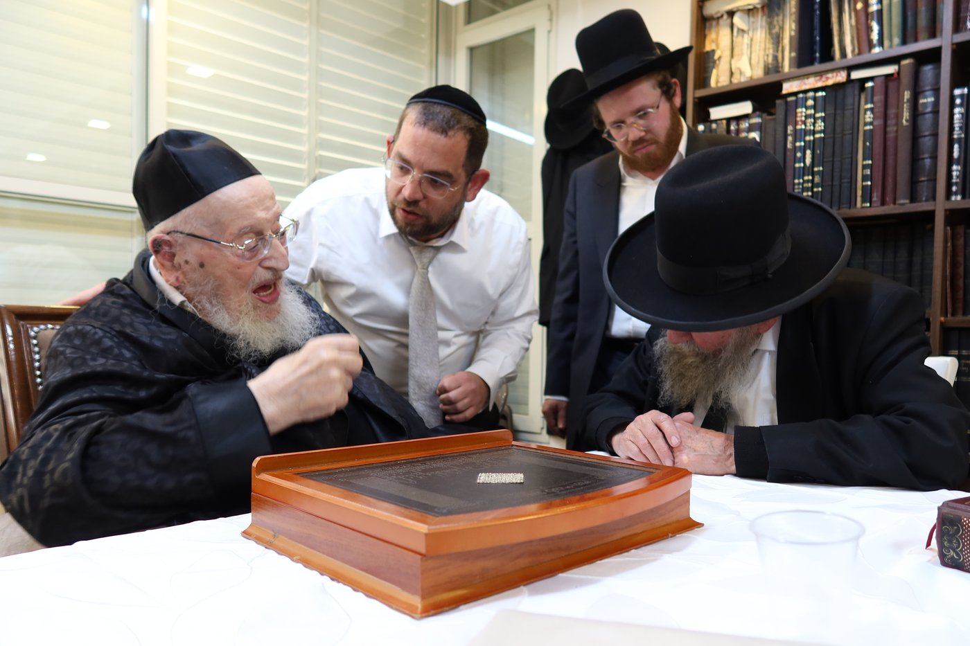 חג הפסח אצל הגרמ"צ ברגמן