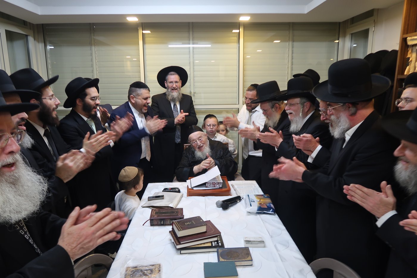 חג הפסח אצל הגרמ"צ ברגמן