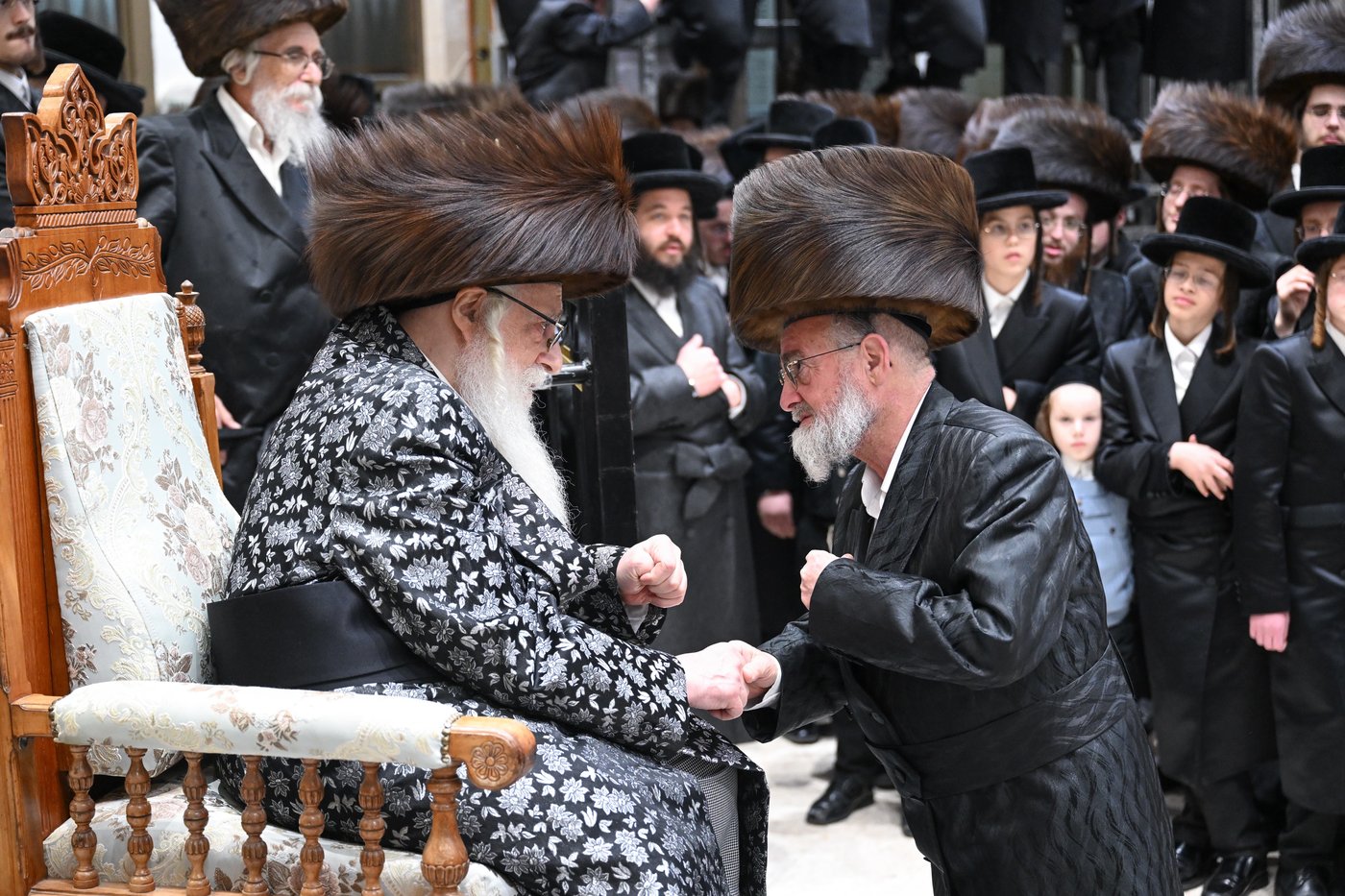 הקבלת פני רבו ברגל בחצה"ק צאנז