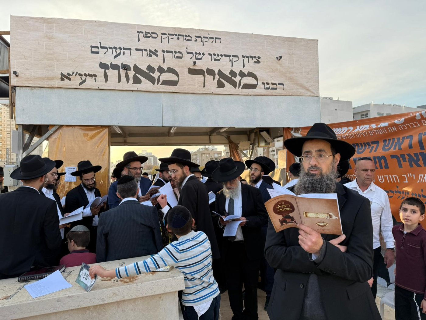 עליה לציון הגר"מ מאזוז זצ"ל