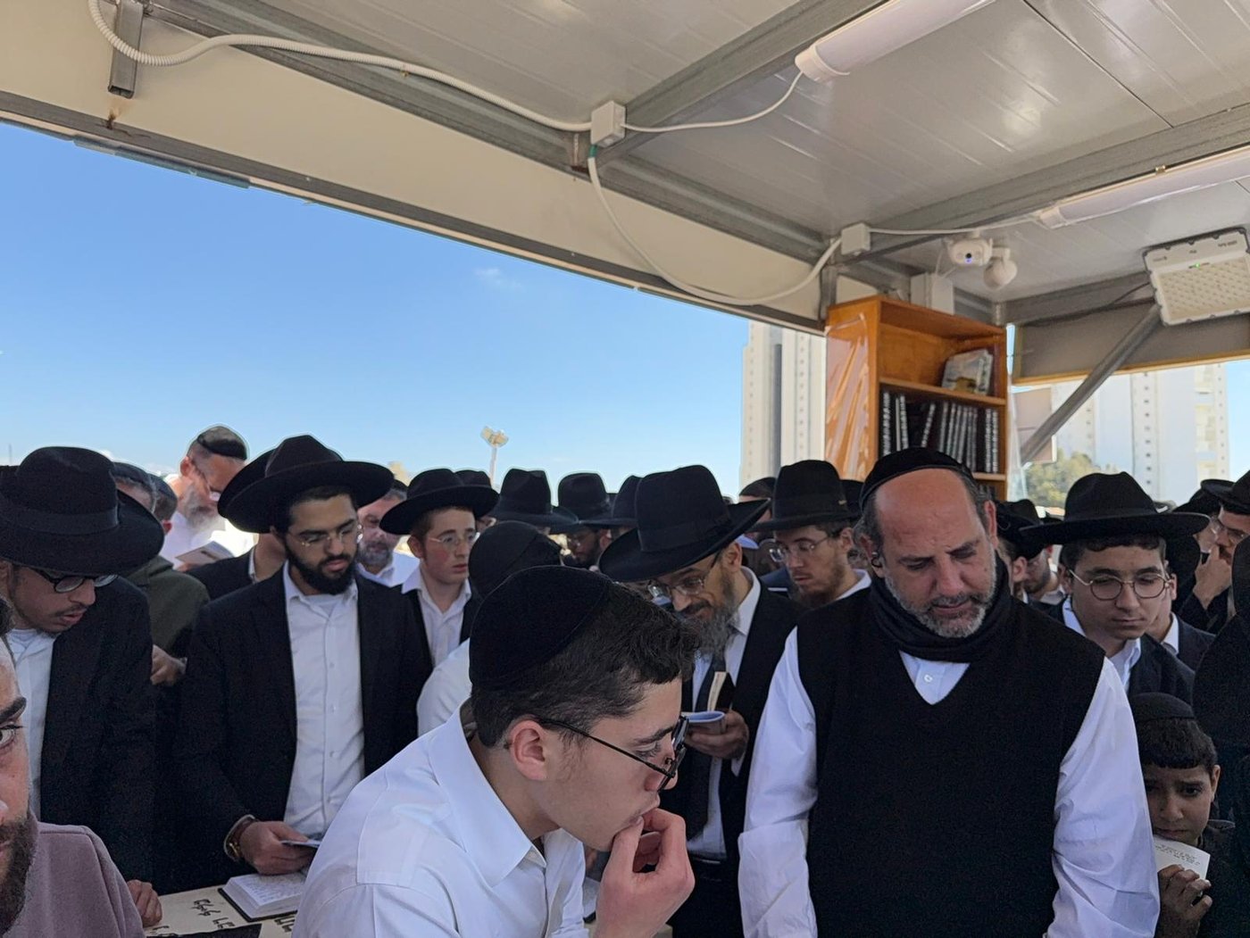 עליה לציון הגר"מ מאזוז זצ"ל