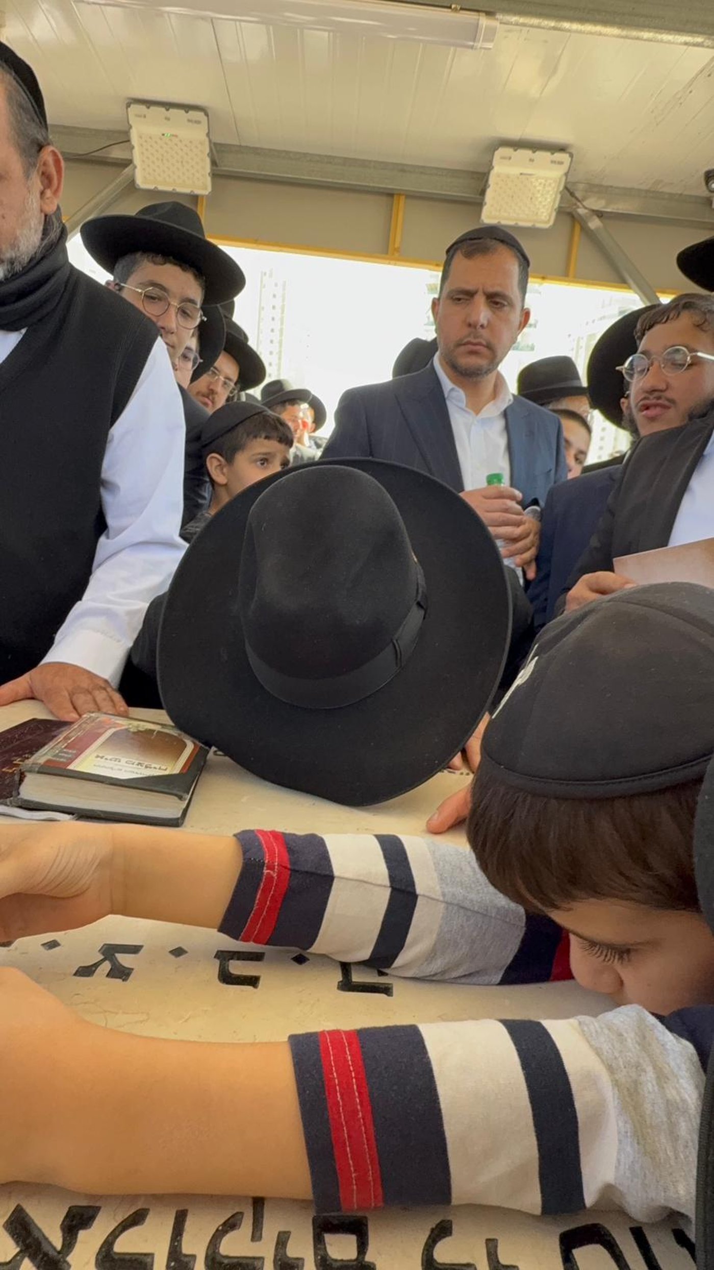 עליה לציון הגר"מ מאזוז זצ"ל