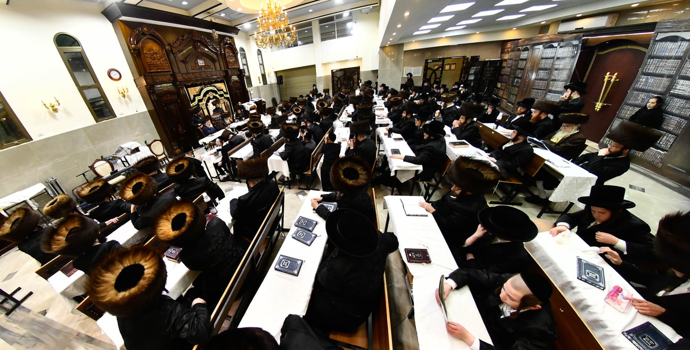 כינוס חסידי קרעטשניף י-ם בחוה"מ פסח