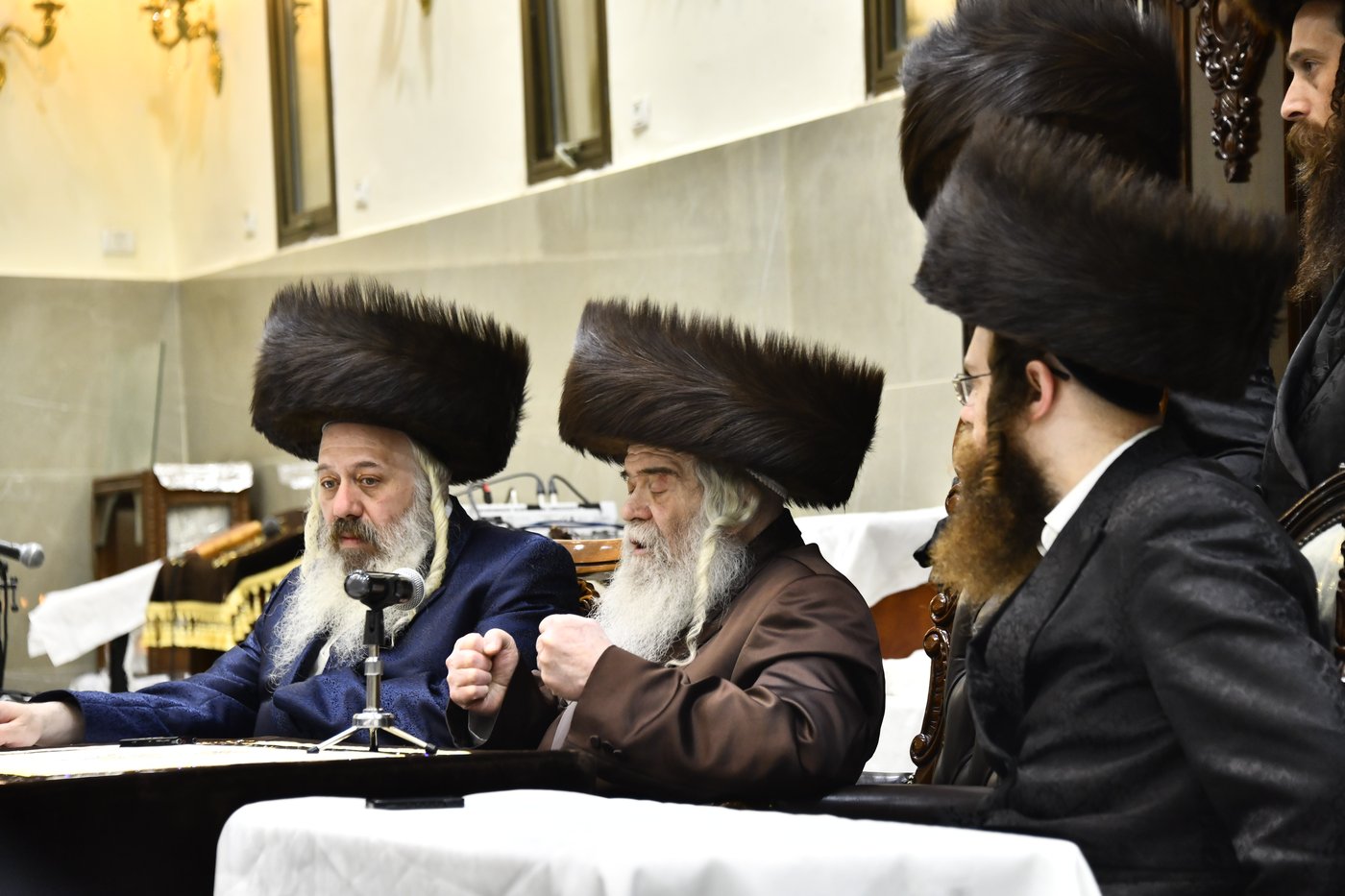 כינוס חסידי קרעטשניף י-ם בחוה"מ פסח