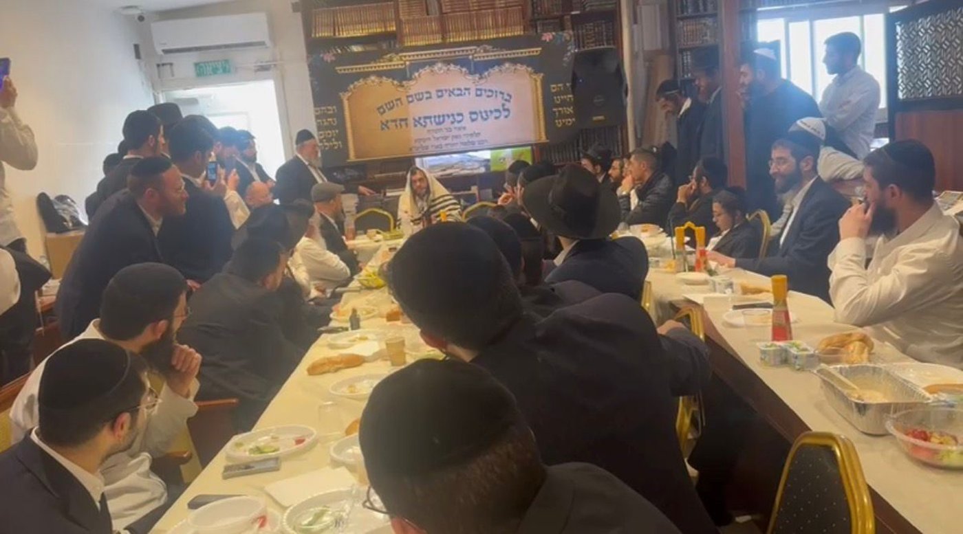 הינוקא עם האברכים