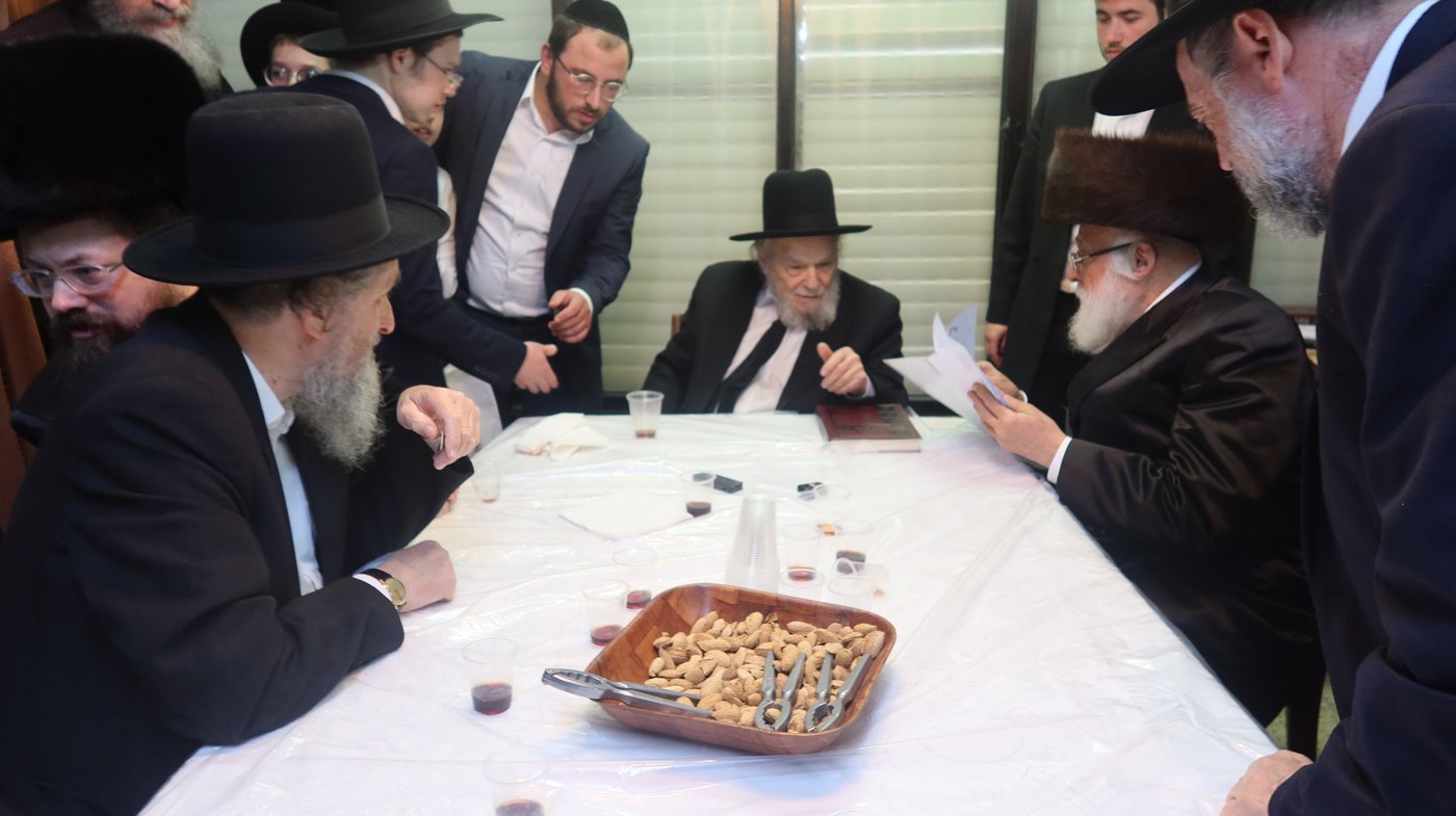 חג הפסח אצל הגרמ"ה הירש