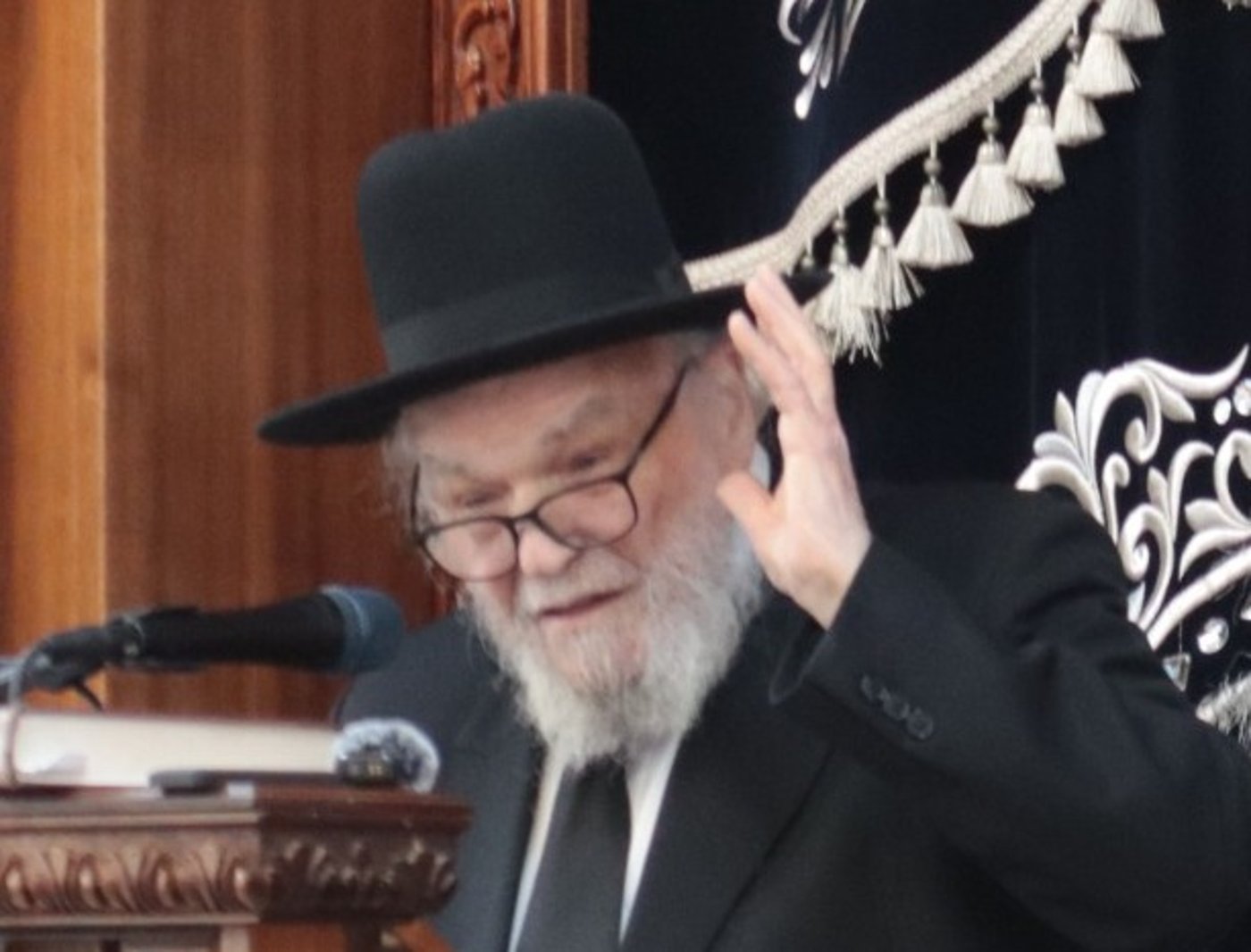 חג הפסח אצל הגרמ"ה הירש