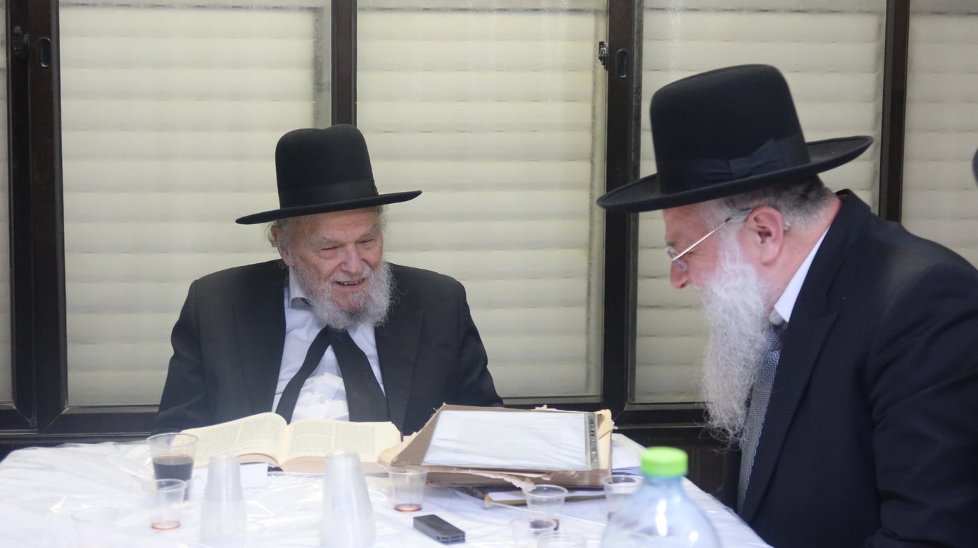 חג הפסח אצל הגרמ"ה הירש