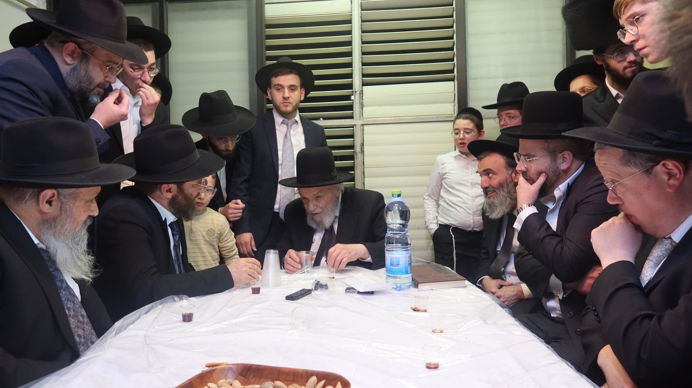 חג הפסח אצל הגרמ"ה הירש