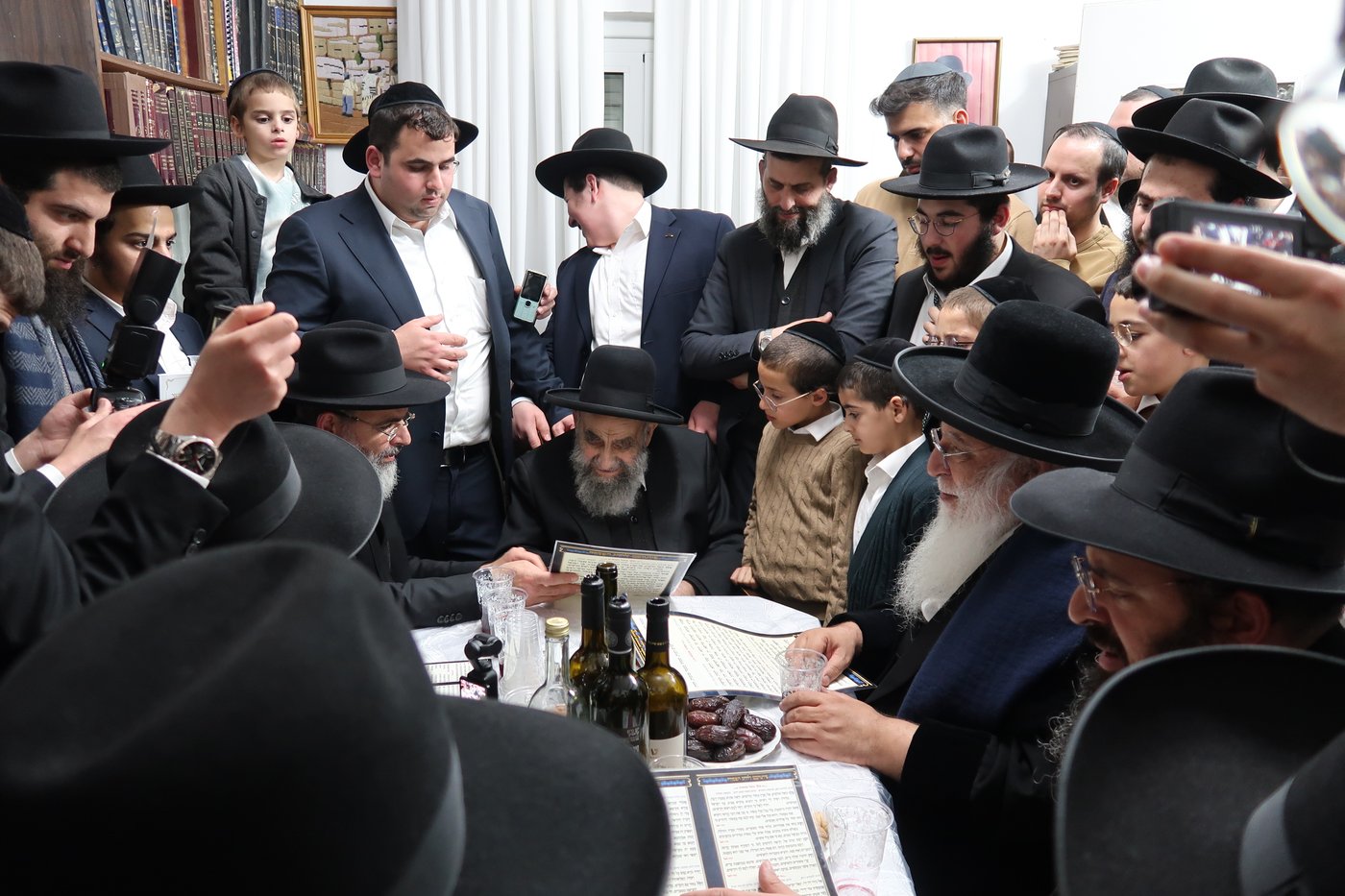 מעמד הקבלת פני רבו אצל הגר"מ צדקה