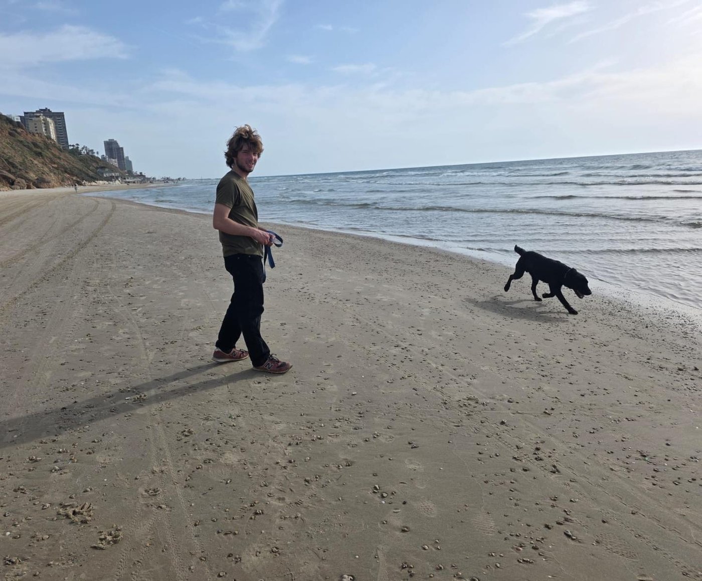 החיפושים אחרי בחור הישיבה שנעדר מתרחבים; כלבים מיוחדים הובאו