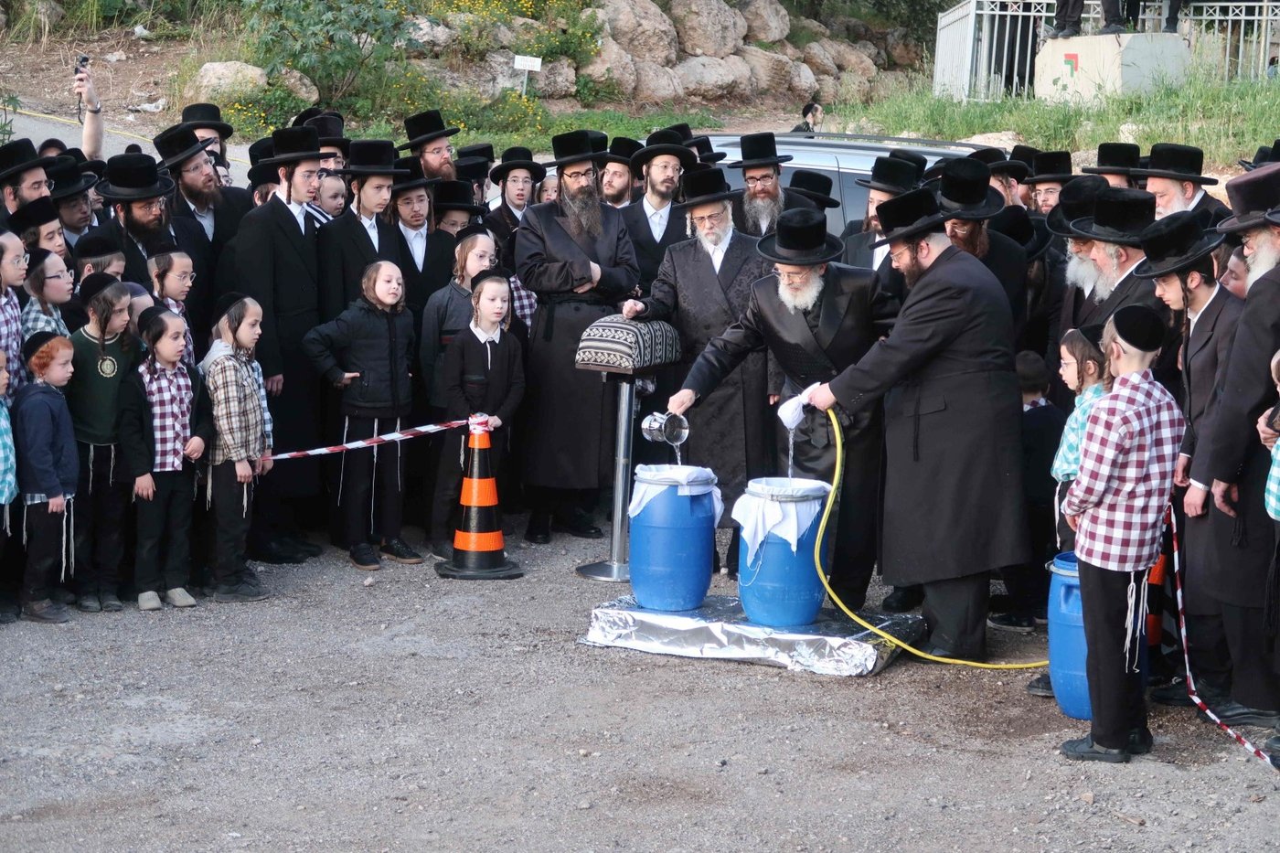 חג הפסח בחצה"ק סערט ויז'ניץ