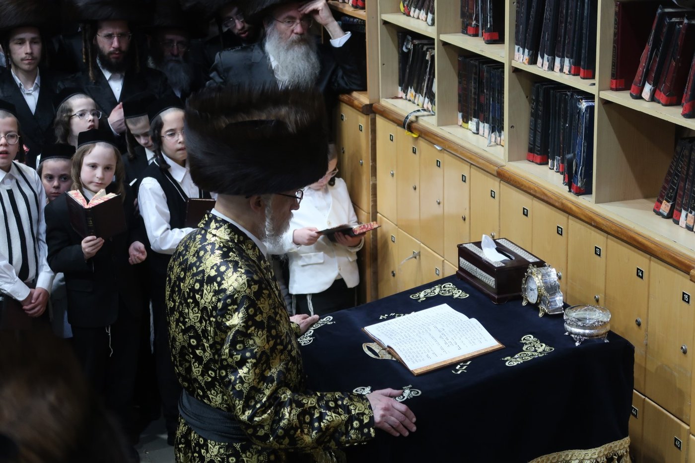 חג הפסח בחצה"ק סערט ויז'ניץ