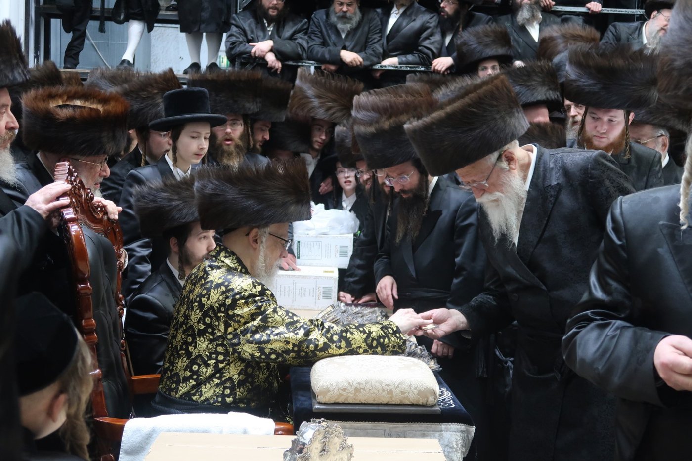 חג הפסח בחצה"ק סערט ויז'ניץ