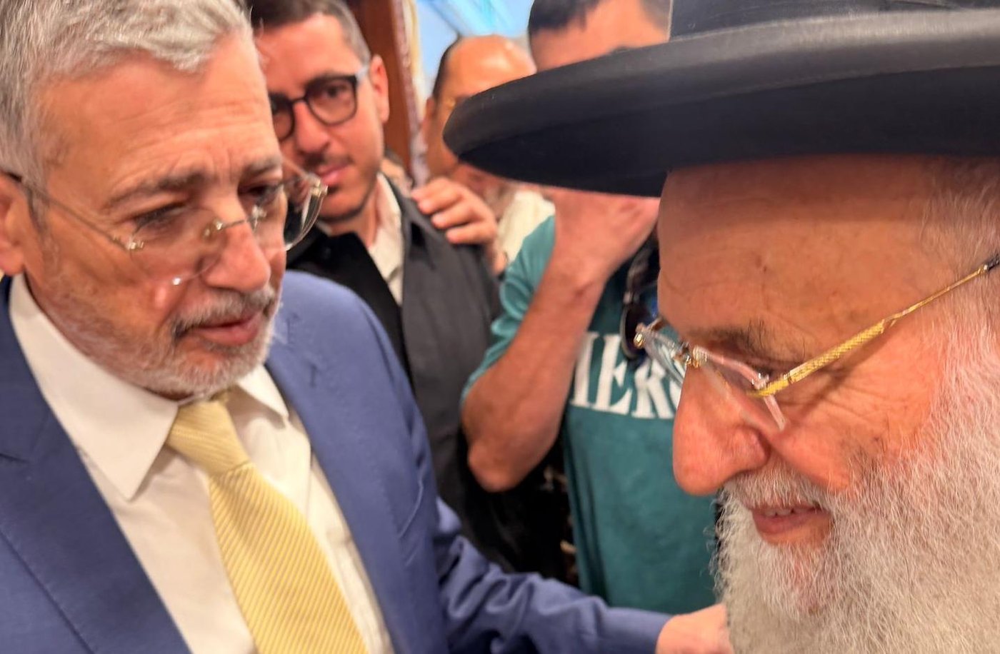 ניחום אבלים אצל הגאון רבי ראובן אלבז