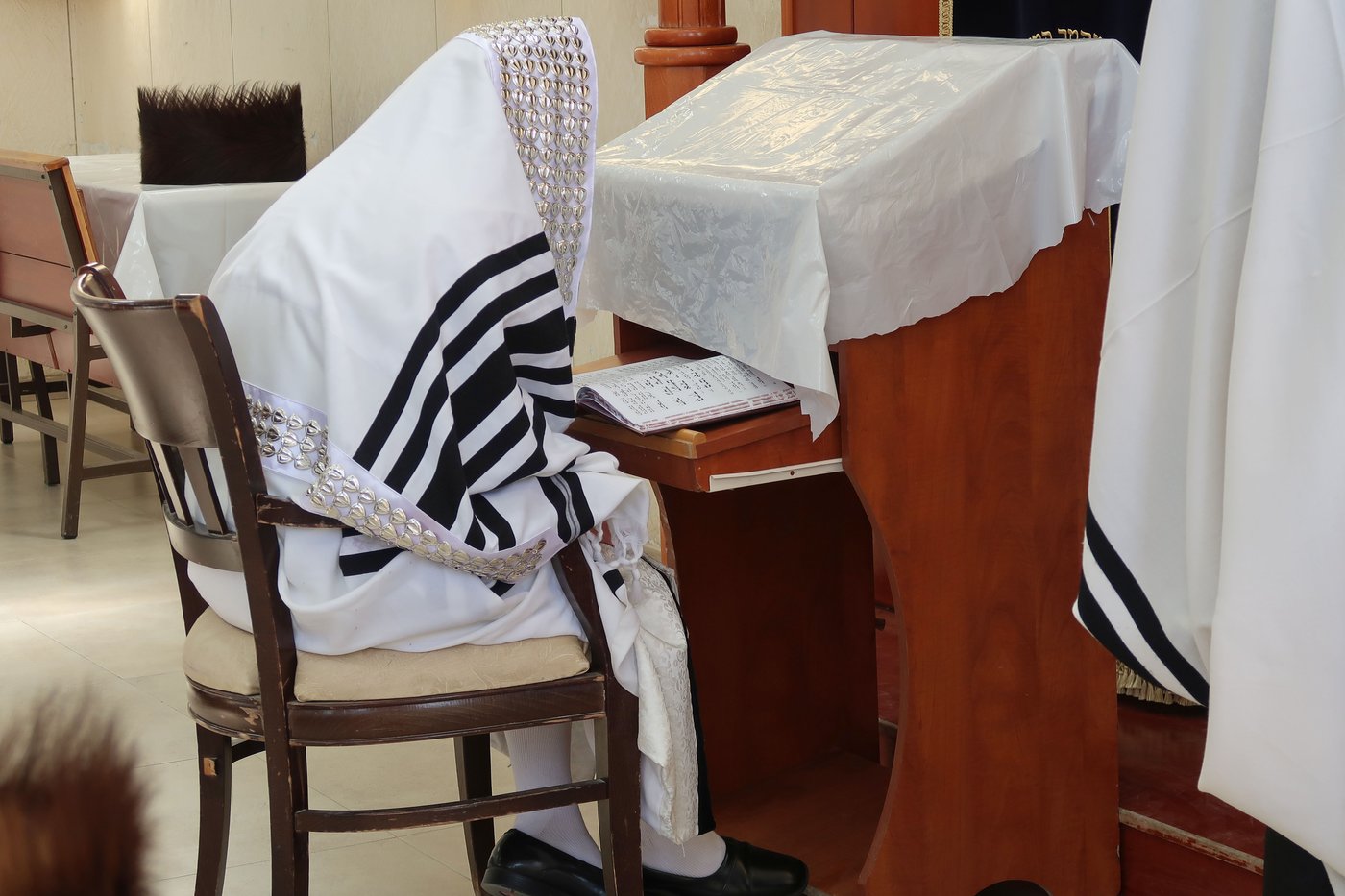 חג הפסח בחצה"ק קרעטשניף סיגעט