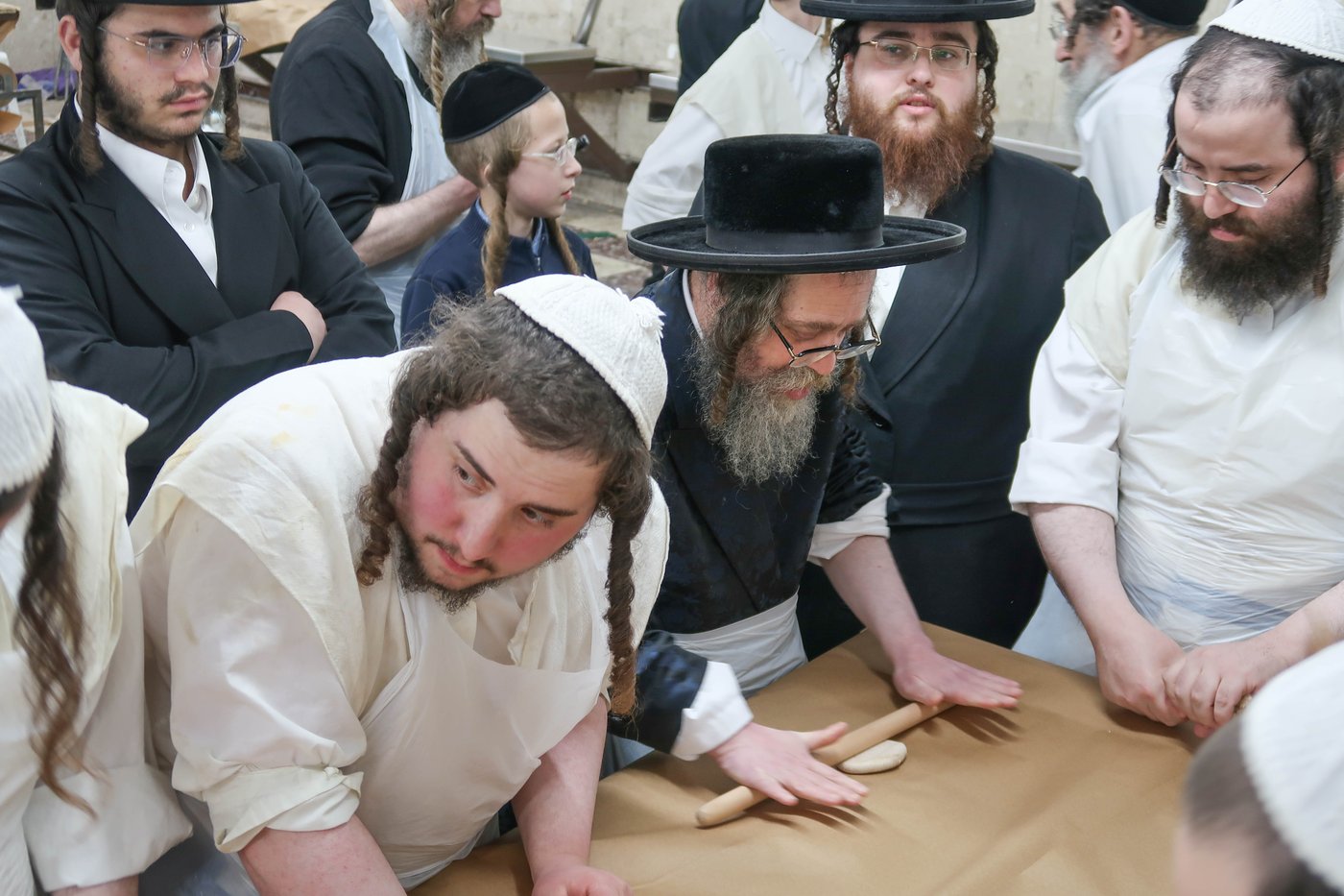 חג הפסח בחצה"ק קרעטשניף סיגעט