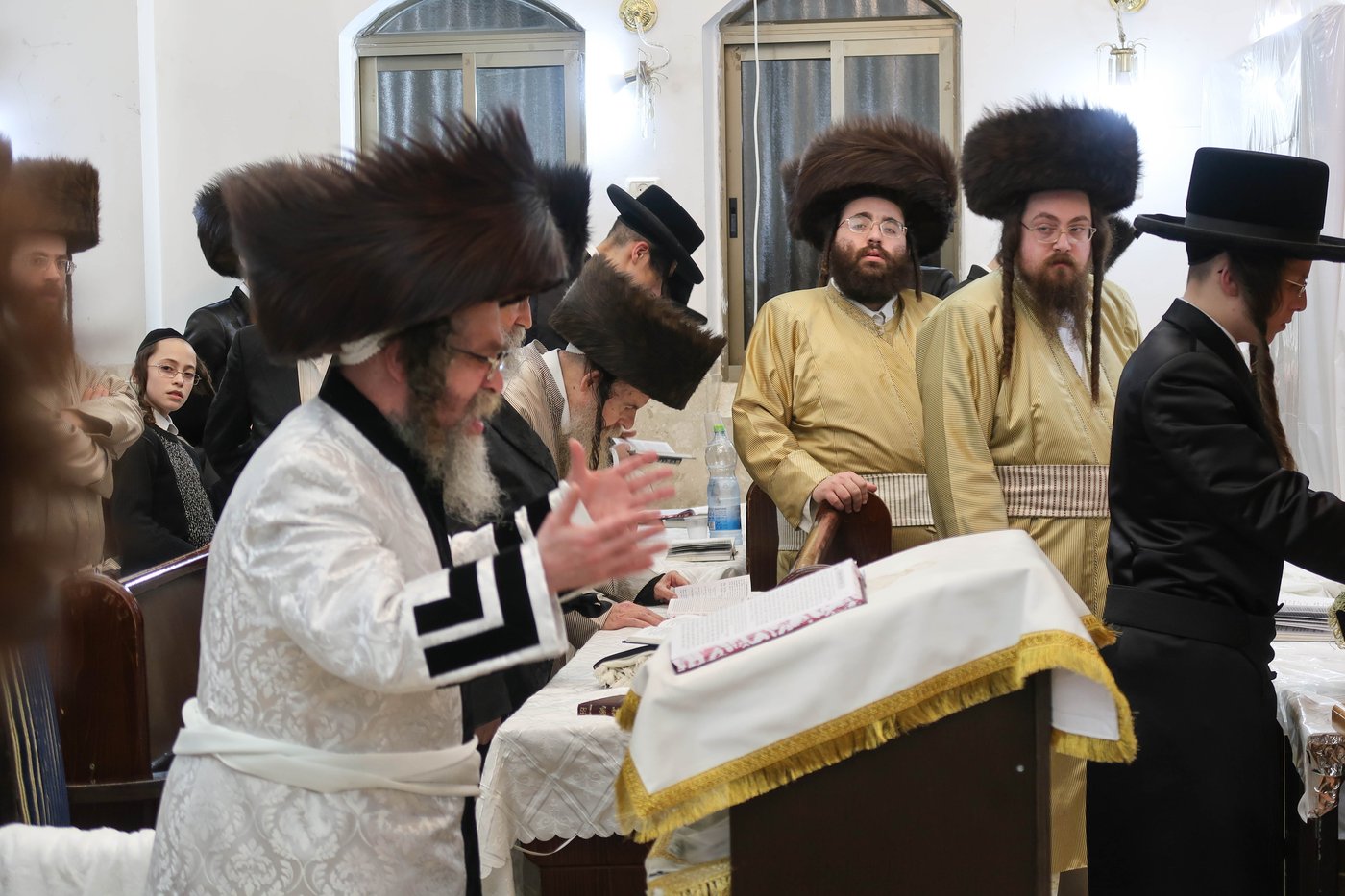 חג הפסח בחצה"ק קרעטשניף סיגעט