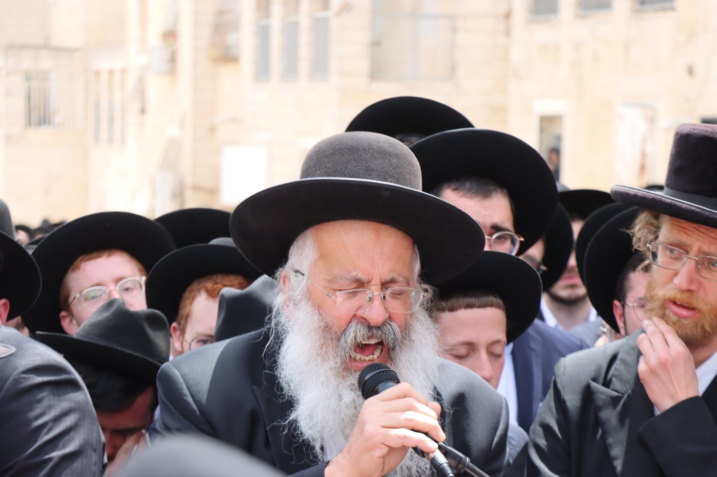 מסע הלוויית הבחור יששכר דב שפיגל ז"ל